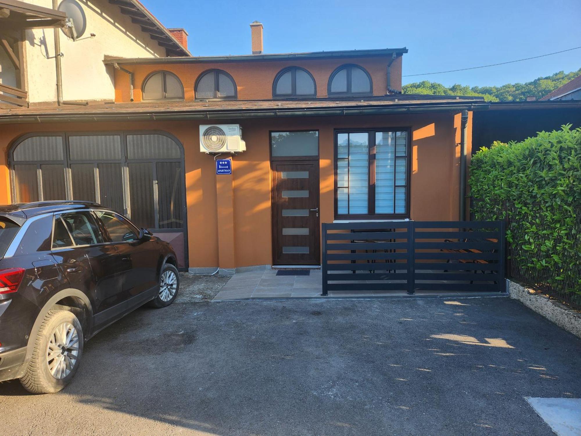 Studio Apartman Borlin Karlovac Zewnętrze zdjęcie